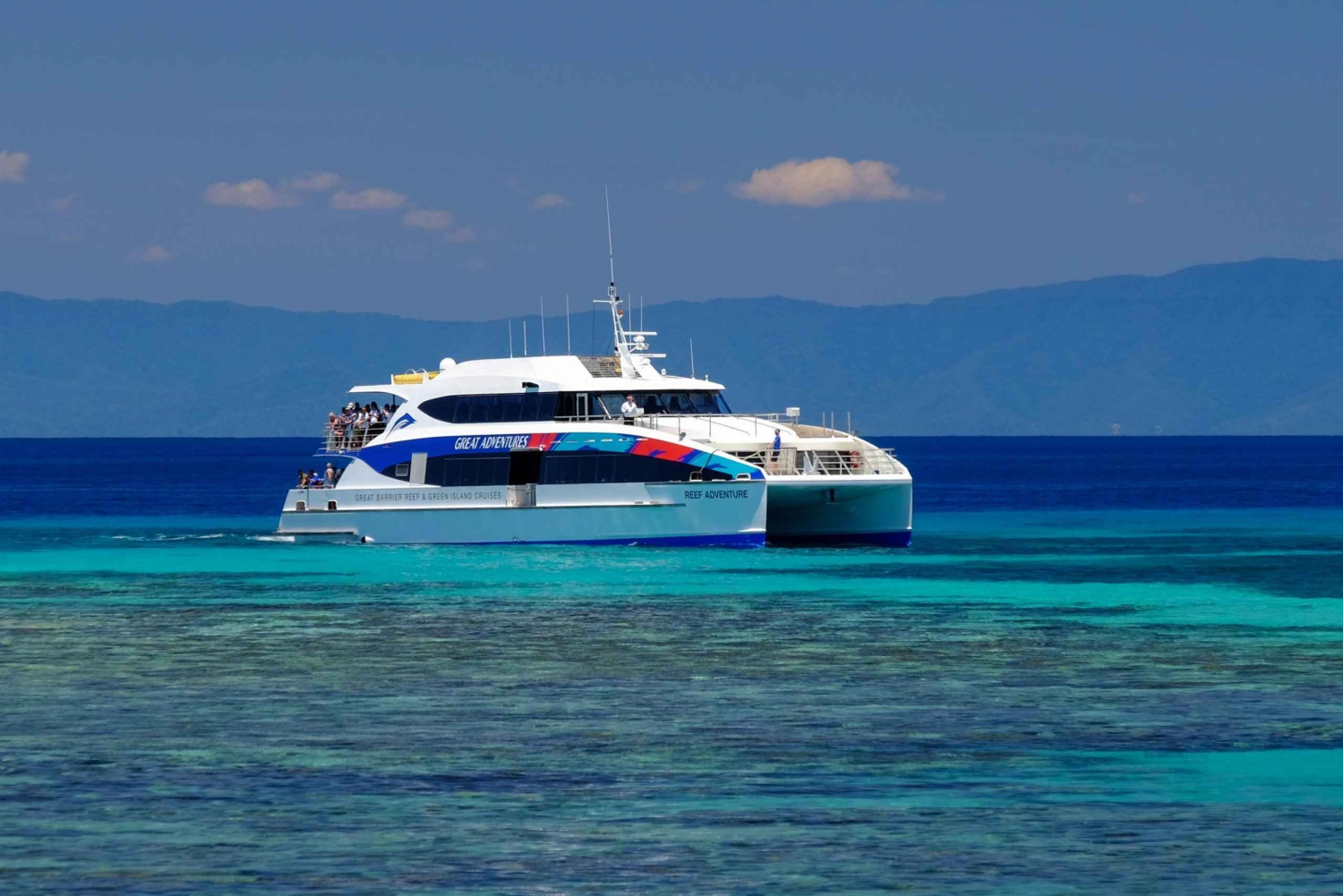 From Cairns: Green Island Snorkelling or Glass Bottom Boat
