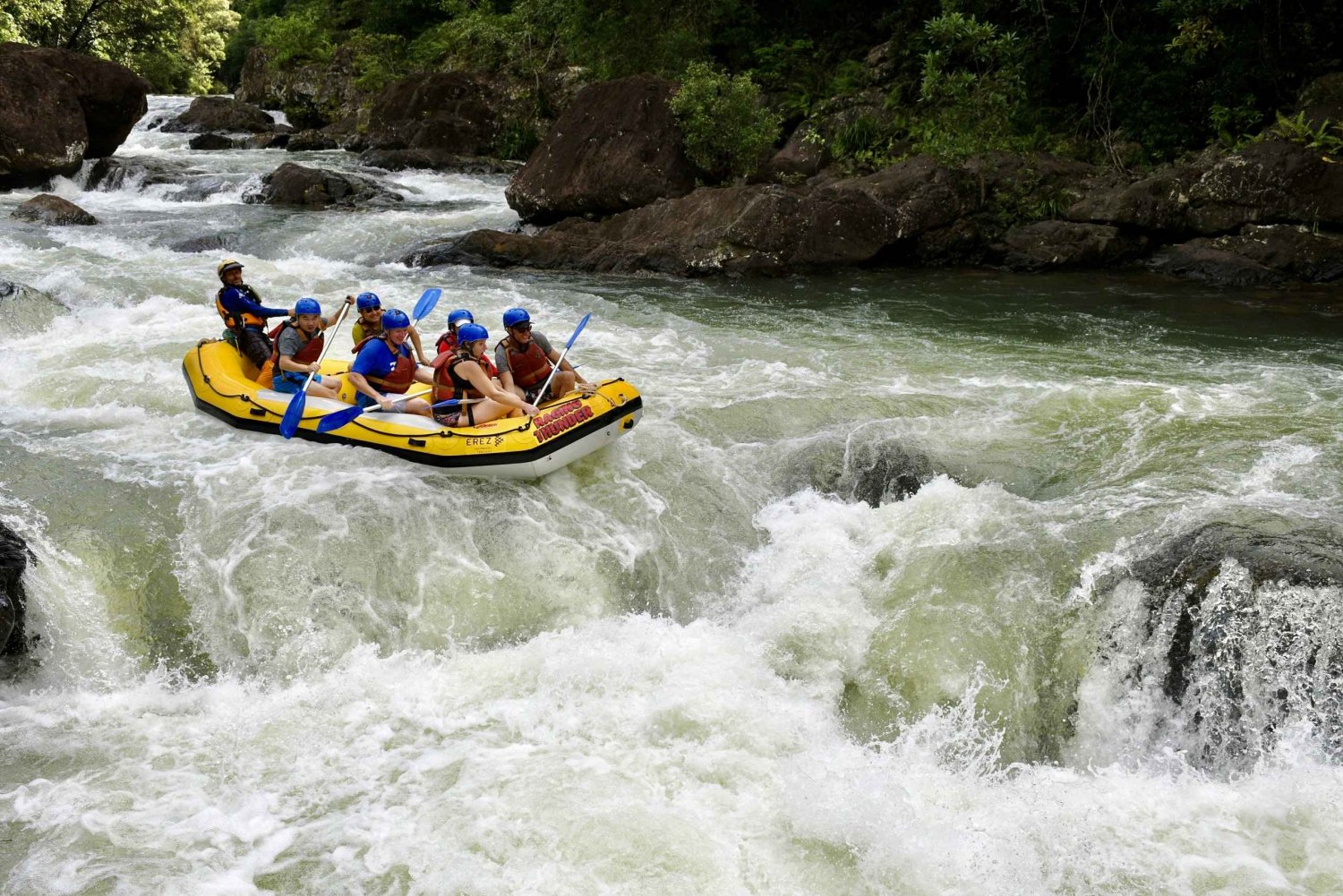 Tully River: Guided Rafting Trip with Gear & Lunch or Dinner