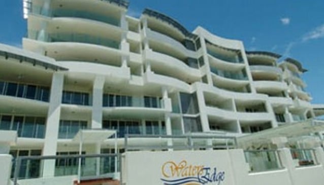 Waters Edge Apartment Cairns