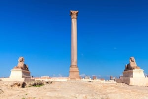 2-Day Cairo & Alexandria Tour: Pyramids, Sphinx, Catacombs