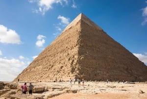 2-Day Cairo & Alexandria Tour: Pyramids, Sphinx, Catacombs