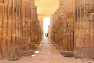 2-Day Cairo & Alexandria Tour: Pyramids, Sphinx, Catacombs