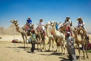 Tour del Cairo di 2 giorni, Piramidi, Musei e Cairo copto
