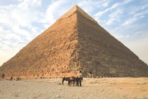 2 Days Cairo Tour: Pyramids, Museum, Citadel and Cave Church