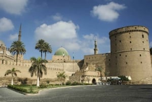 Excursión de 2 días a El Cairo: Pirámides, Museo, Ciudadela e Iglesia Rupestre
