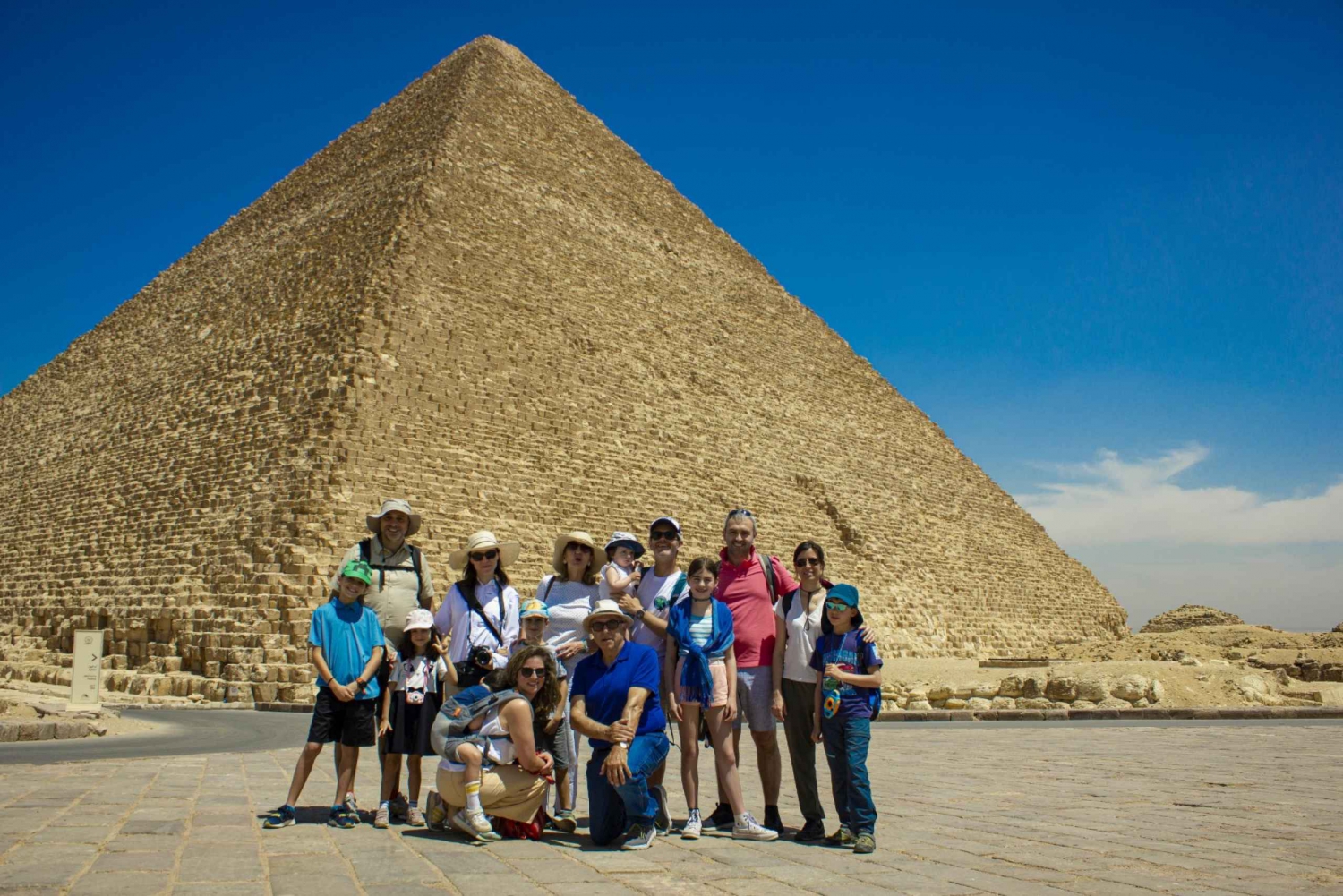 2 Days Cairo Tours to Pyramids, Museum, Old Cairo and Bazaar