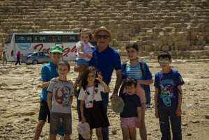 2 Days Cairo Tours to Pyramids, Museum, Old Cairo and Bazaar