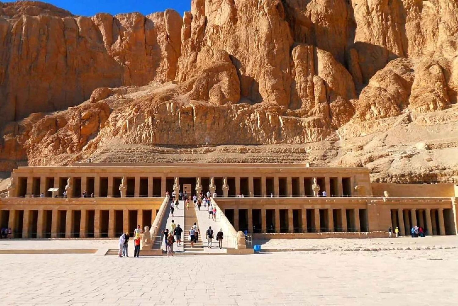 جولات لمدة 4 أيام في القاهرة والأقصر بالطائرة