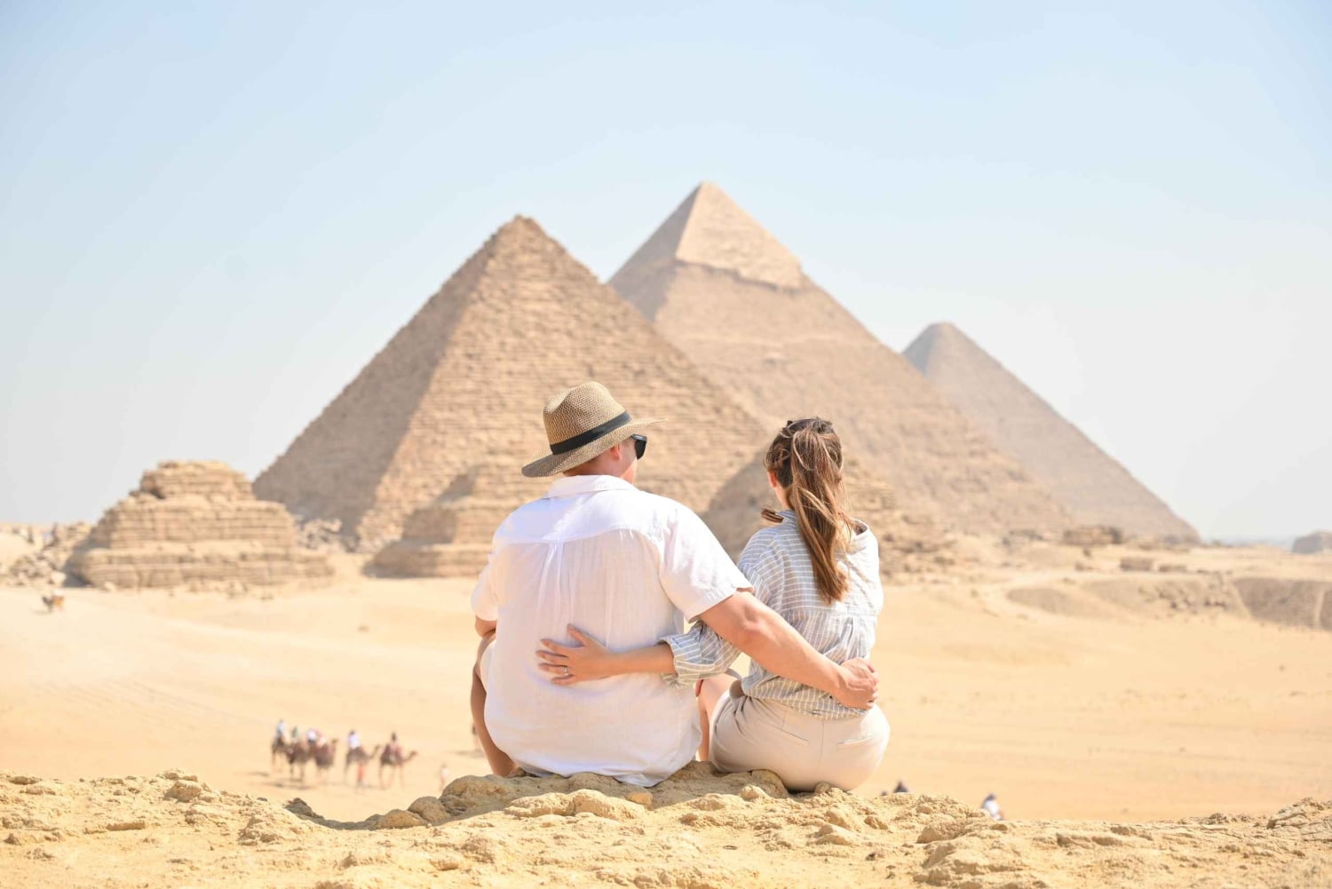 6-Day Hurghada & Cairo Package: Red Sea, Pyramids & Safari