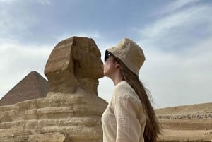 All-inclusive private Trip Pyramids Sphinx, Camel, VIP Lunsj