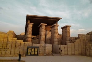 El Cairo: Excursión de 2 días por el Antiguo Egipto con Pirámides y Museos