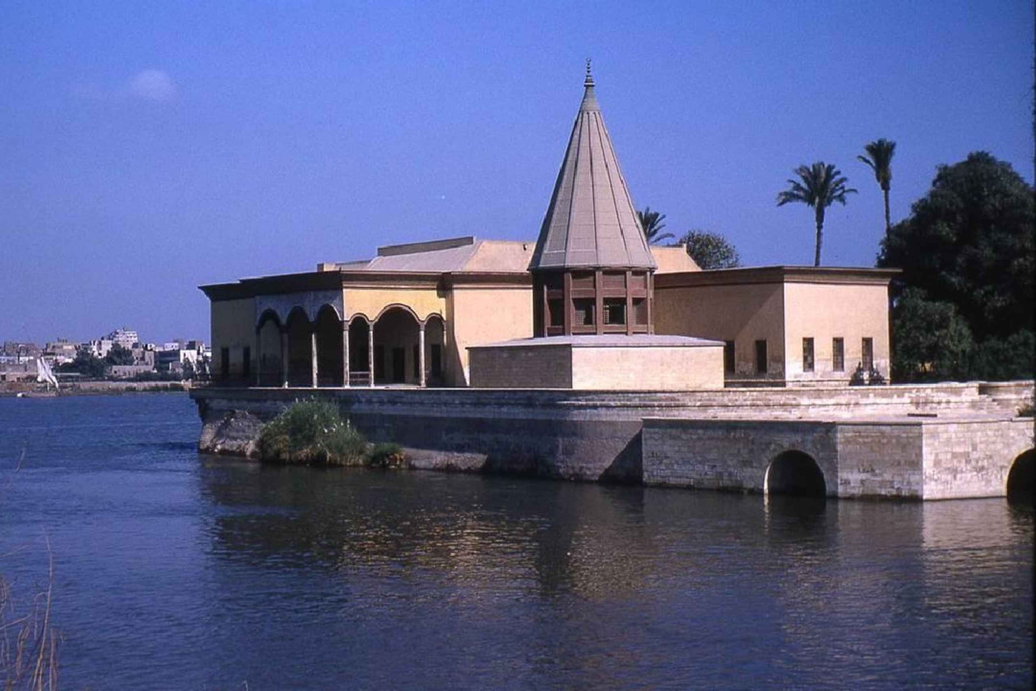 القاهرة: 4 جولات يومية خاصة في القاهرة والأهرامات والإسكندرية