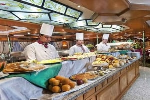 Kair: Rejs z kolacją w formie bufetu i pokazem folklorystycznym