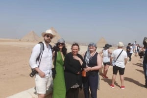 Le Caire : Excursion d'une journée Visite des pyramides, du Sphinx, de Saqqara et de Memphis.