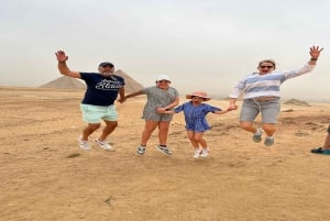 Le Caire : Excursion d'une journée Visite des pyramides, du Sphinx, de Saqqara et de Memphis.