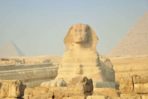 El Cairo: Excursión de un día Visita las Pirámides, la Esfinge, Saqqara y Menfis.