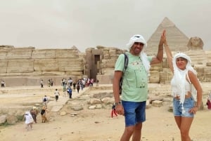 Cairo: Day Tour to Pyramids, Sphinx, Saqqara, and Memphis