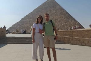 Cairo: Day Tour to Pyramids, Sphinx, Saqqara, and Memphis