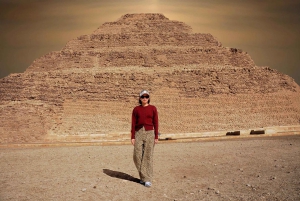 Il Cairo: Escursione di un giorno a Djoser, alla Piramide Piegata e a Memphis
