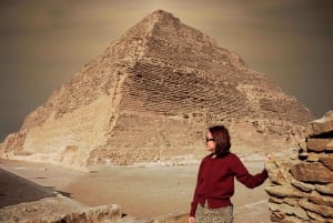 Il Cairo: Escursione di un giorno a Djoser, alla Piramide Piegata e a Memphis