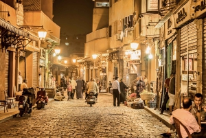 Kairo: El-Moez Street, Kairo Tower och El-Fishawy Café