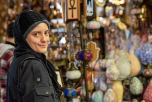 Cairo: Explore Khan Elkhalili market & Moez Street & Azhar