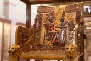 Le Caire : Visite guidée des pyramides, du bazar et des musées par une femme