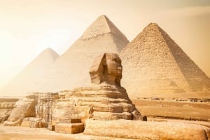 Cairo: Pyramids, Egyptian Museum and Bazar All Fees Included