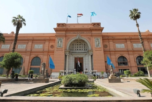 Cairo: Giza Pyramids Camel Ride and Egyptian Museum Tour