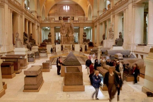 Cairo: Giza Pyramids Camel Ride and Egyptian Museum Tour
