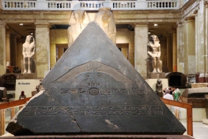 Cairo: Giza Pyramids Camel Ride and Egyptian Museum Tour