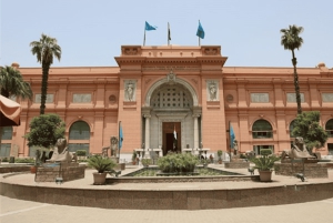 Cairo: Kameltur til Giza-pyramiderne og tur til det egyptiske museum