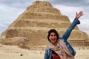 Il Cairo: Piramidi di Giza, Memphis e Sakkara Tour privato di un giorno