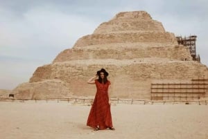 El Cairo: Pirámides de Guiza, Menfis y Sakkara Tour Privado de un Día