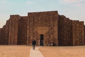 Le Caire : Pyramides de Gizeh, Memphis et Sakkara Visite privée d'une journée