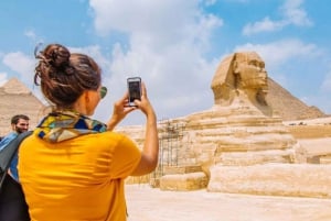 El Cairo: Pirámides de Guiza, esfinge y Museo Nacional con almuerzo
