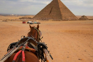 Kairo: Tour zu den Pyramiden von Gizeh und Fahrt mit der Pferdekutsche