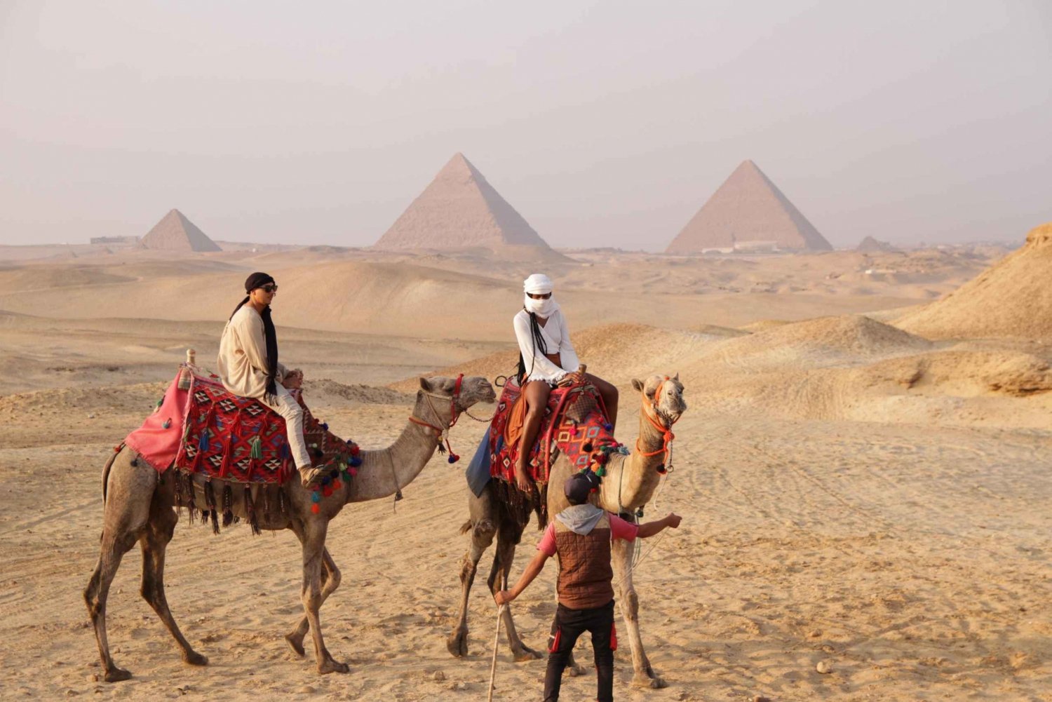 El Cairo: Excursión a las Pirámides de Guiza con safari en quad y paseo en camello