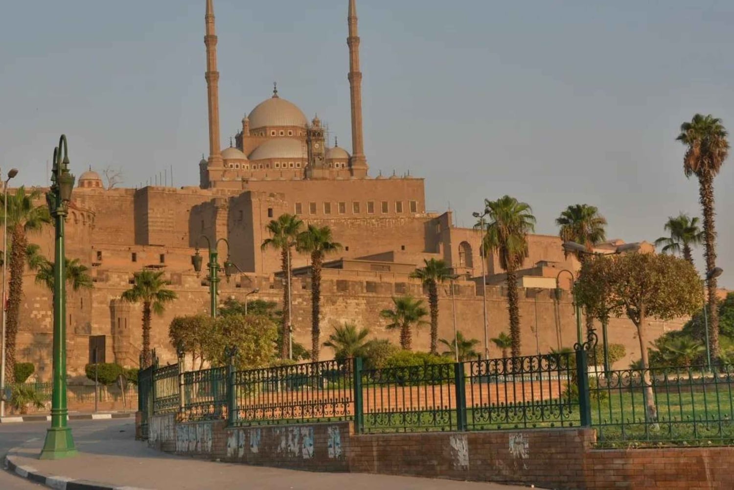 القاهرة/الجيزة: جولة في قلعة صلاح الدين والمتحف المصري والبازار