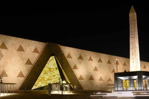 El Cairo: tour nocturno por el Gran Museo Egipcio, cena y traslado