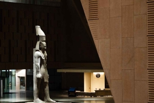 El Cairo: tour nocturno por el Gran Museo Egipcio, cena y traslado