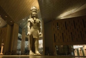 El Cairo: tour nocturno por el Gran Museo Egipcio, cena y traslado
