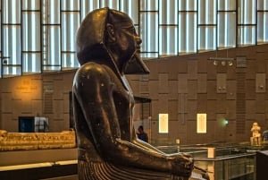 El Cairo: tour nocturno por el Gran Museo Egipcio, cena y traslado