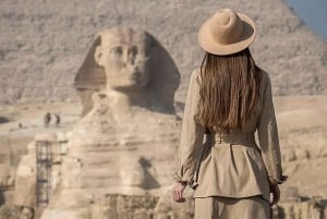 Cairo: Great Pyramids of Giza and Egyptian Museum Tour