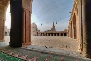 جولة تراثية في القاهرة: القصر الذهبي، أقدم مسجد مع الغداء