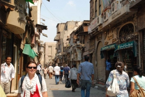 Cairo: Historical Walking Tour with Local & Dinner