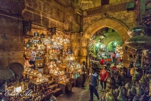 Scalo al Cairo: Tour delle Piramidi, del Cairo copto e del Khan Khalili