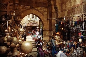 Kairo: Layover-tur med pyramider, museum och middagskryssning