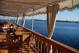 Cairo: Luxury Dinner Cruise On The Nile River