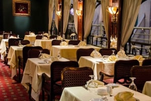 El Cairo: Crucero de lujo con cena por el río Nilo